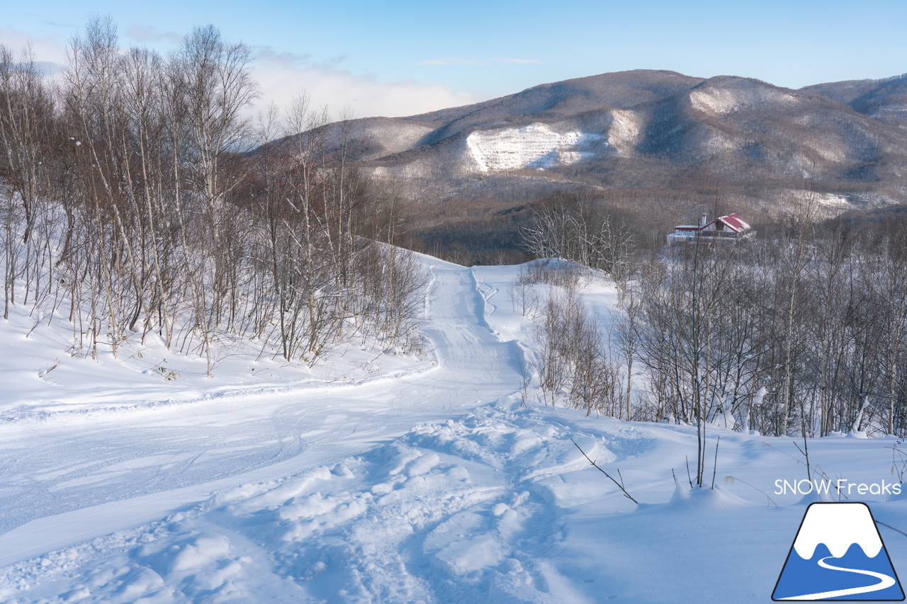 朝里川温泉スキー場｜冬休み最初の週末は、晴天＋粉雪で絶好のスキー＆スノーボード日和なり(^^)/